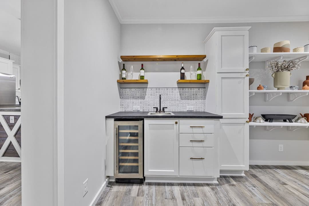 The davan | 28683a | hud interior home features