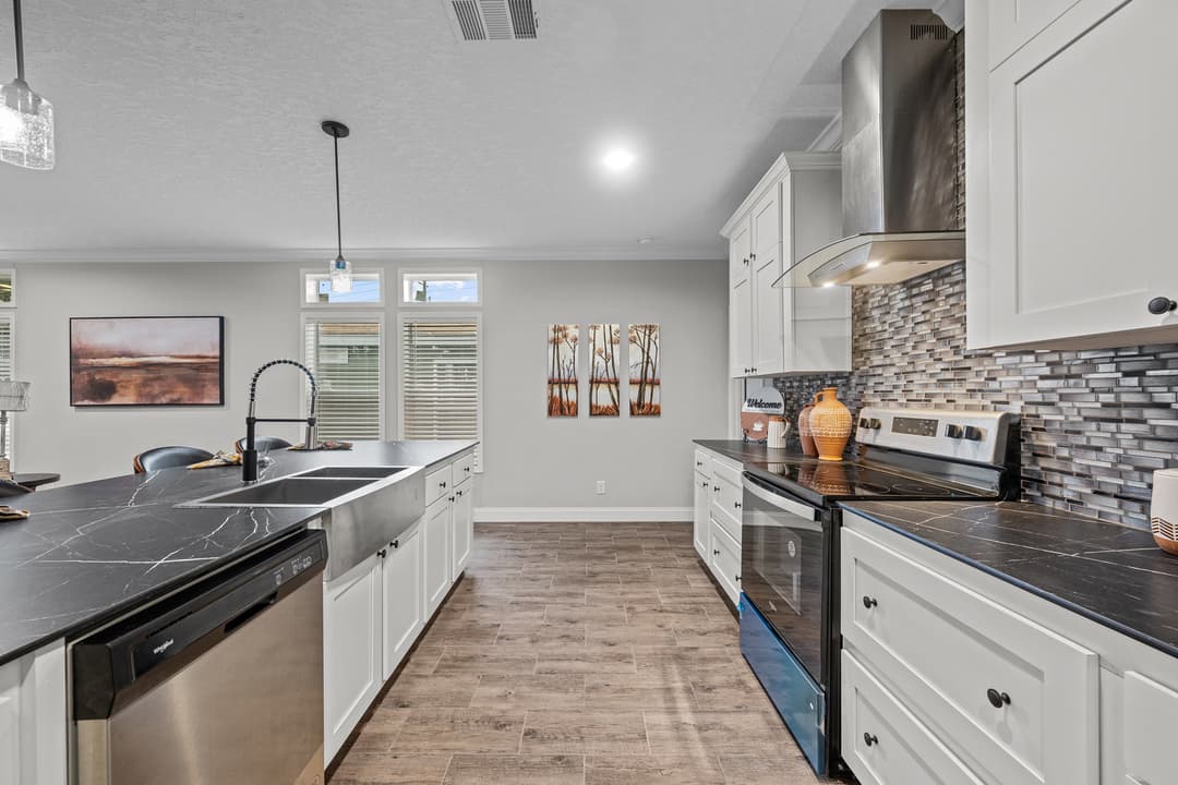 Merritt island kitchen home features