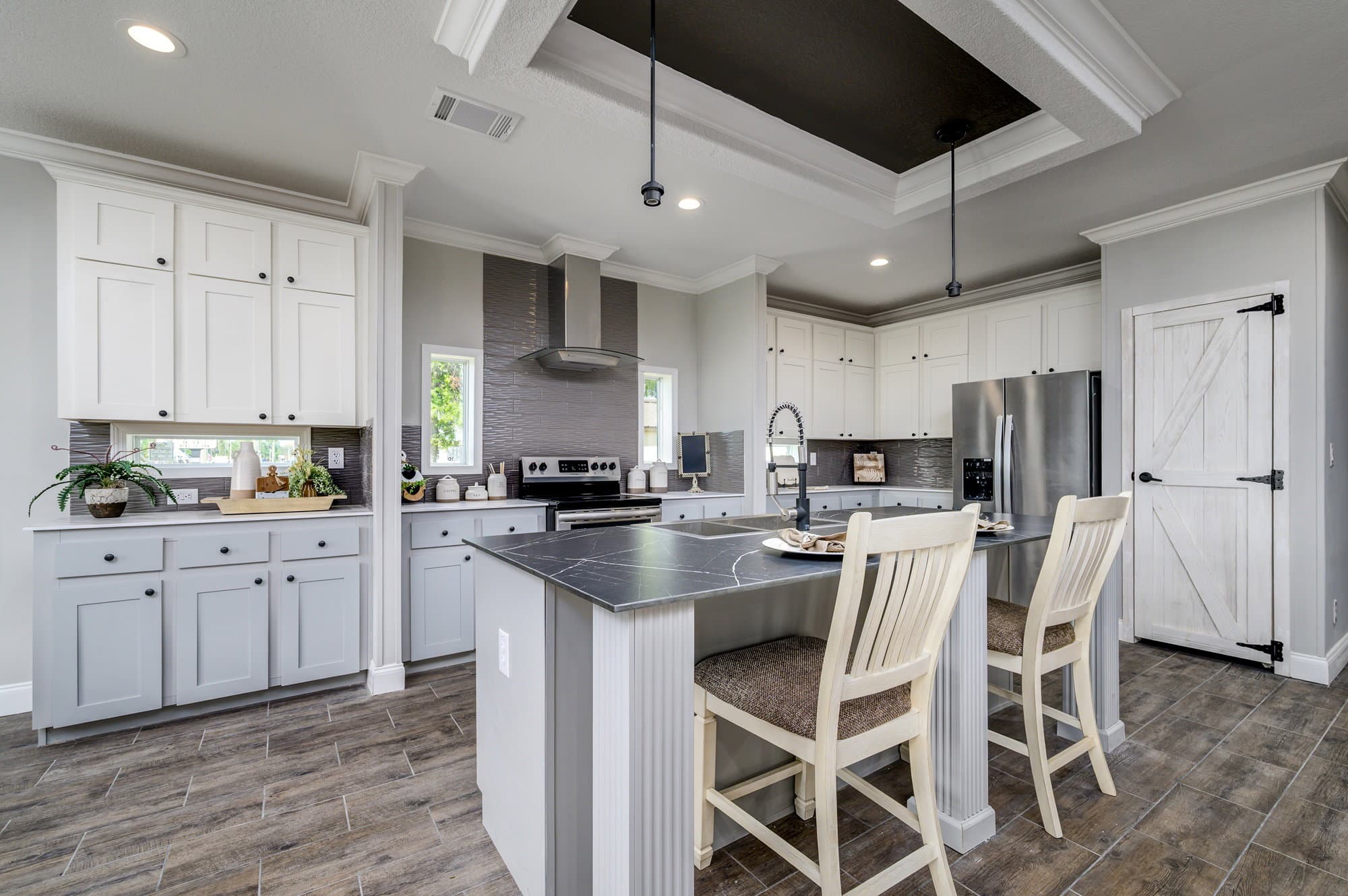 Key largo kitchen home features