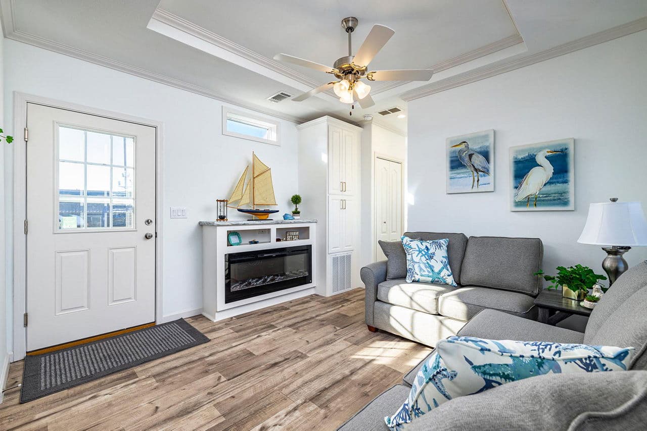 Palm bay 2641b interior home features