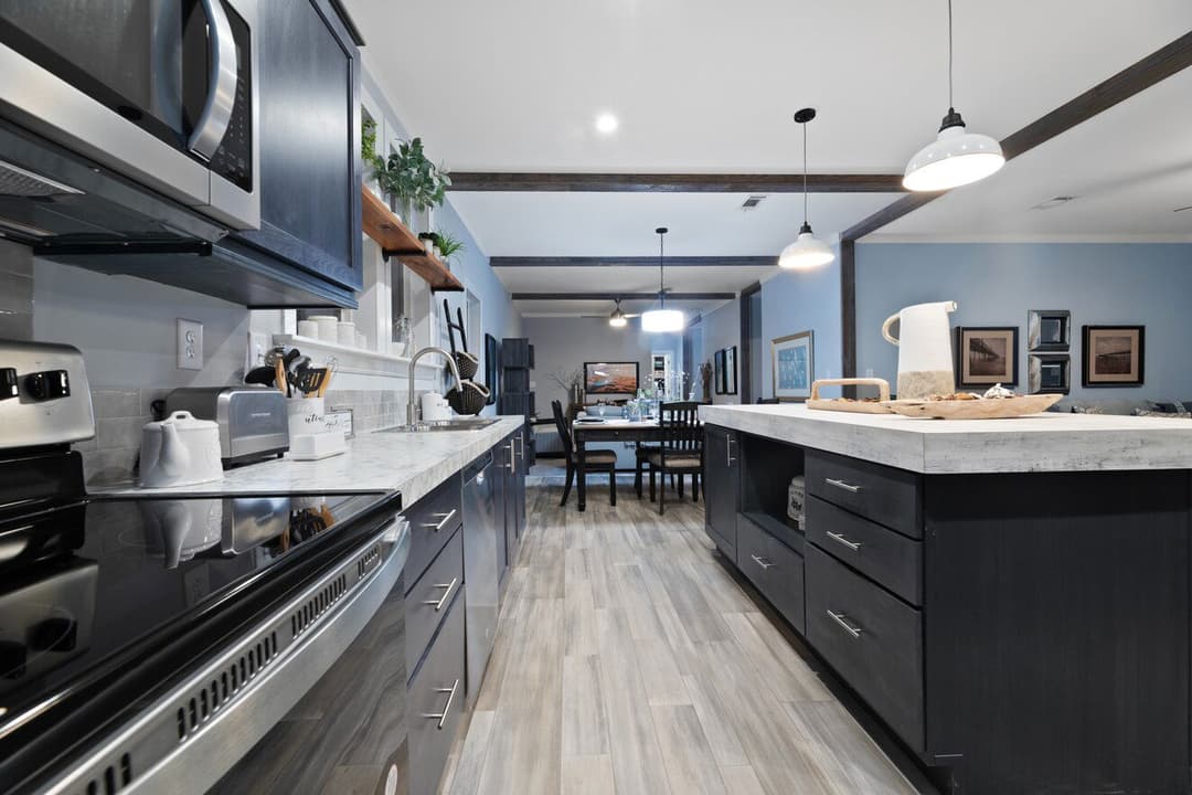 Finley 28684a kitchen home features