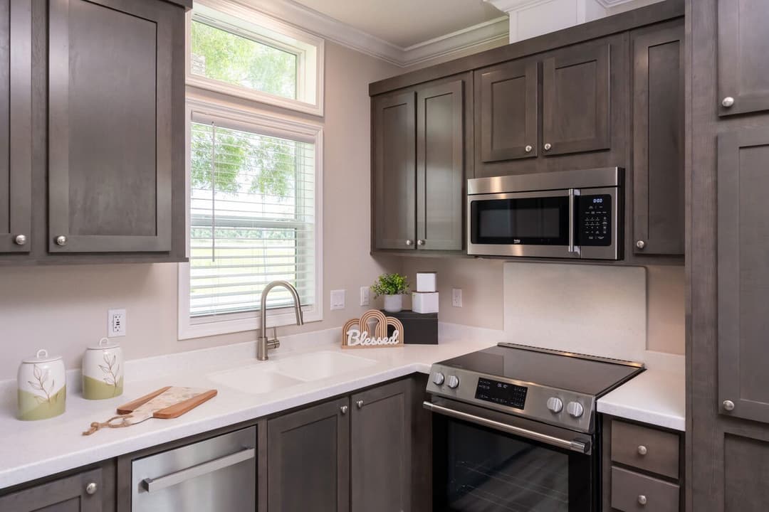 The chariot | 24442a | hud kitchen home features