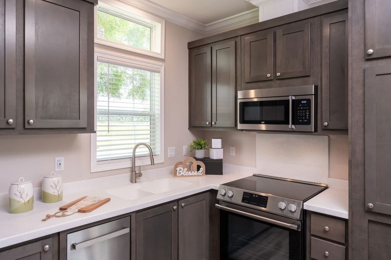 The chariot | 24442a | hud kitchen home features