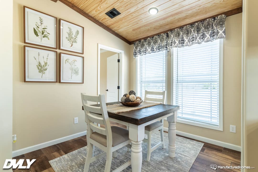 The lodge 4 interior home features