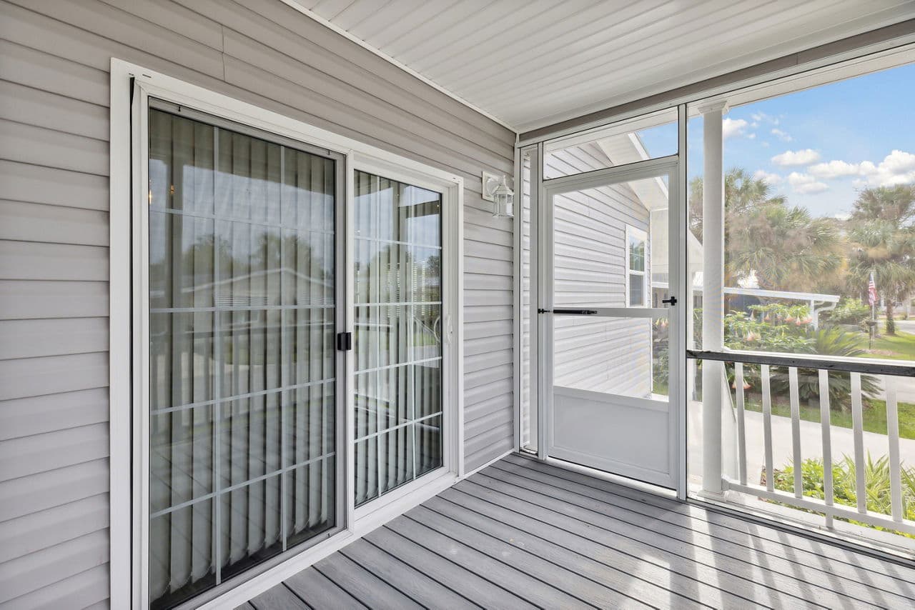 Silver springs 4893 exterior home features