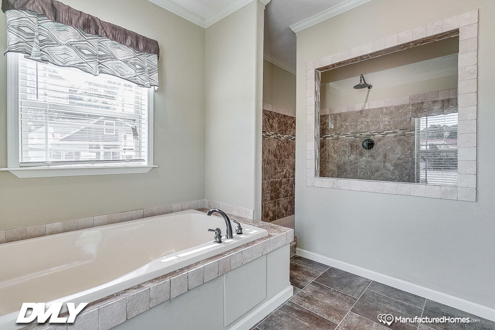 Briarritz bathroom home features