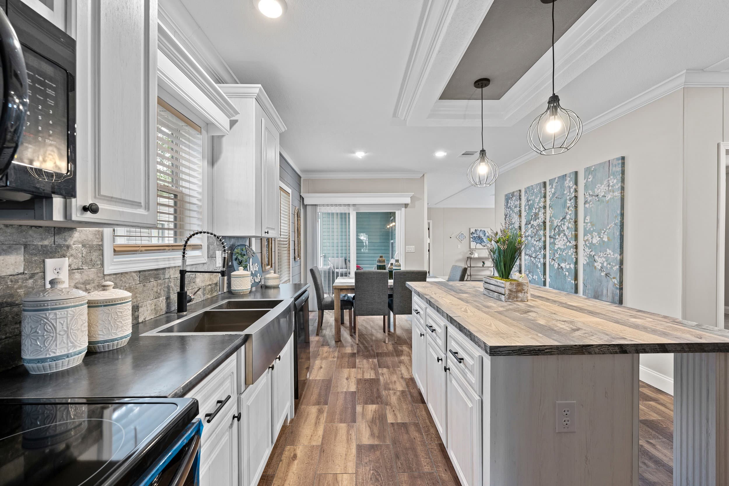 Manning kitchen home features