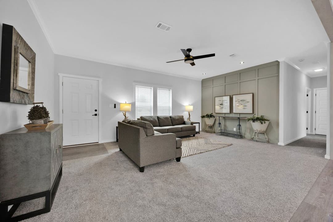 The quinn | 30523a | hud interior home features