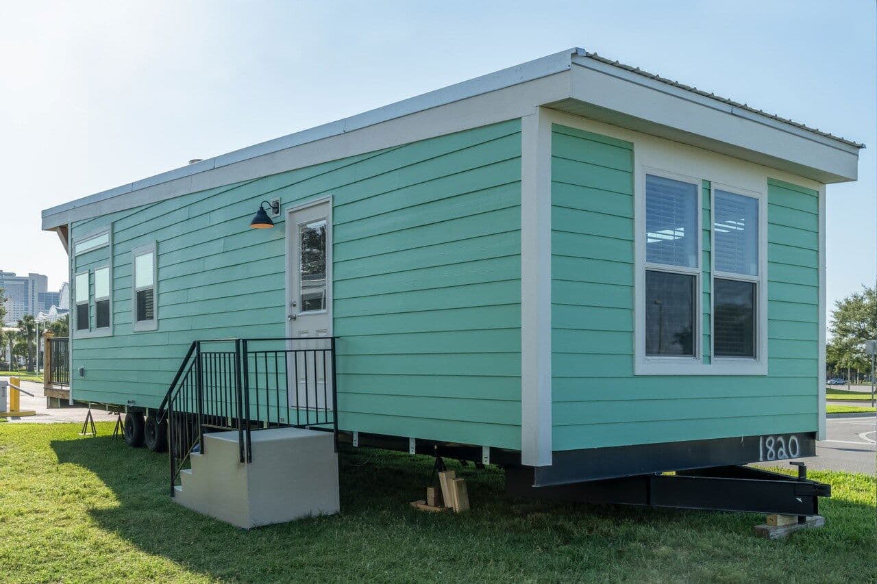 Wedge 13442s elevation and exterior home features