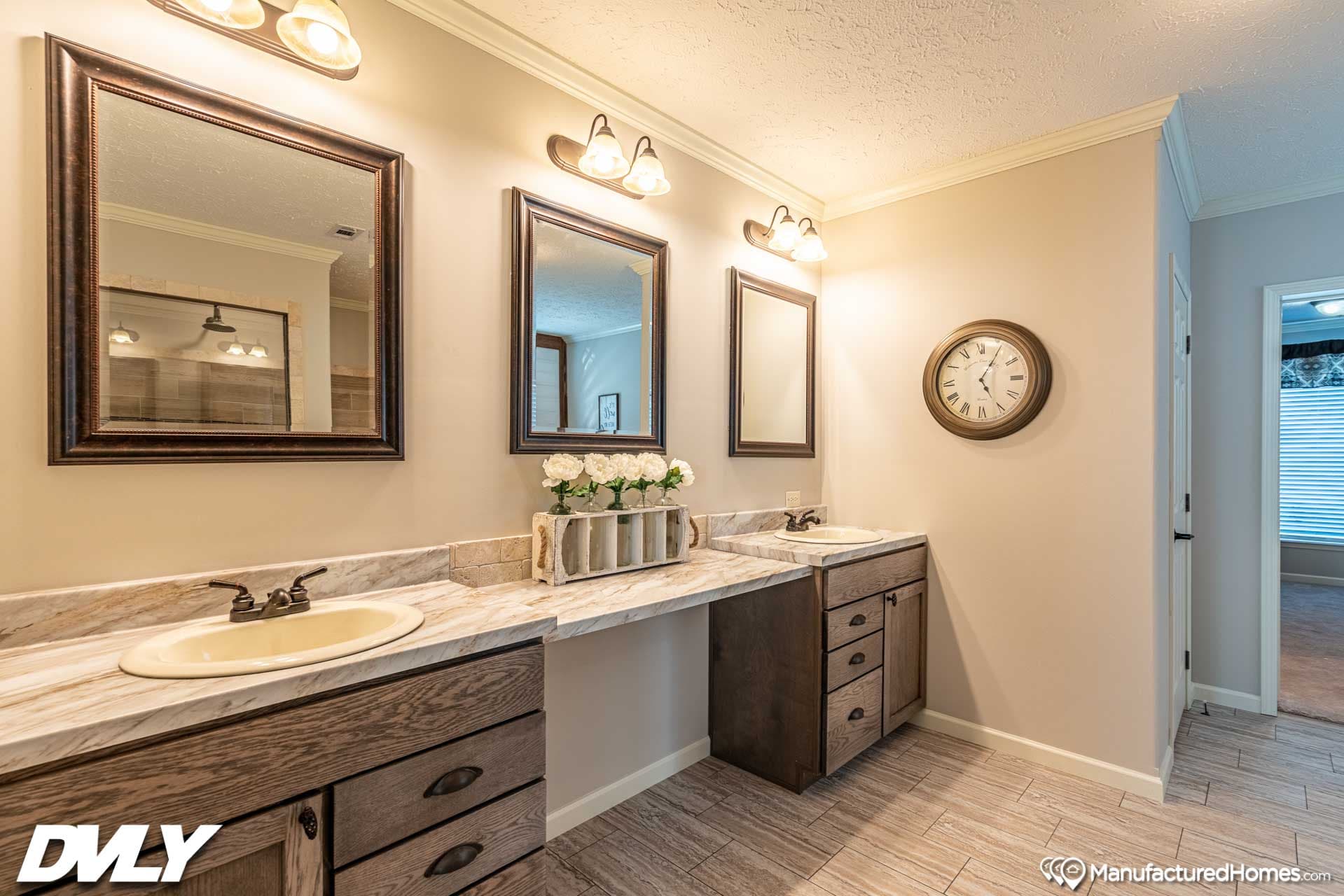 The anais bathroom home features