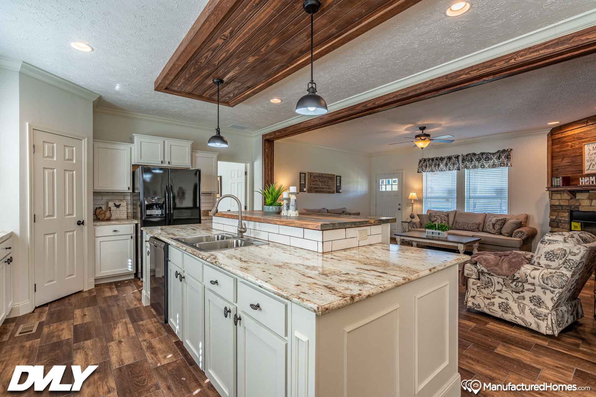Orchard house (porch) kitchen home features