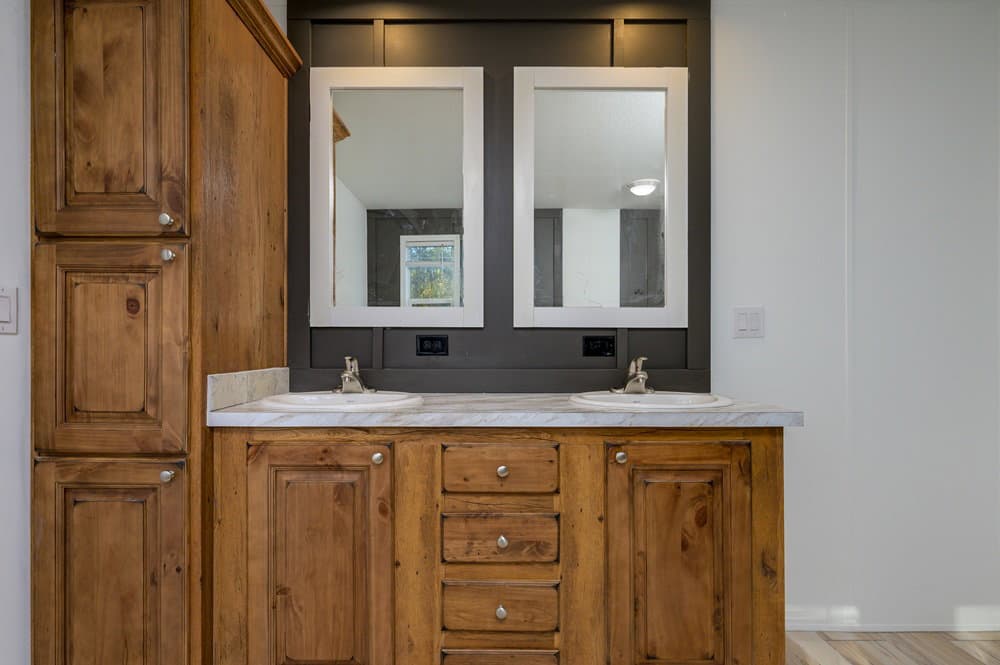 Tortuga bathroom home features