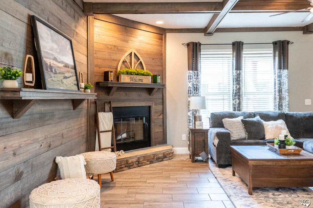 Tahoe harbor interior home features