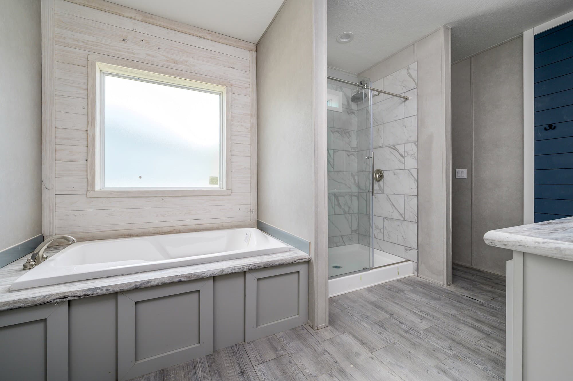 Keaton bathroom home features