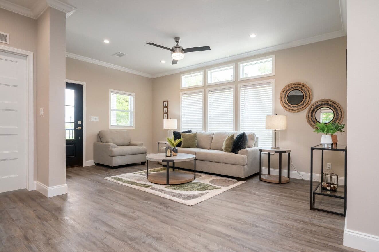 The chariot | 24442a | hud interior home features