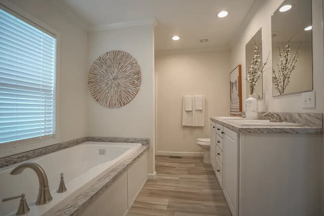 Clayton waycross bathroom home features