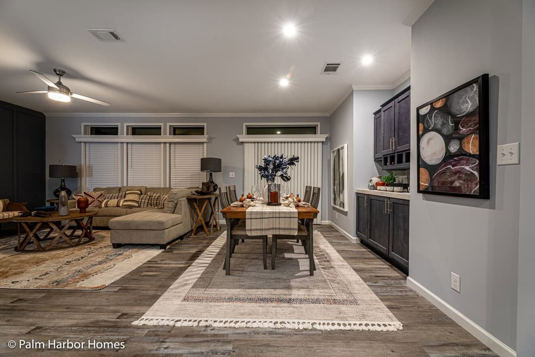 Malibu 30603b interior home features