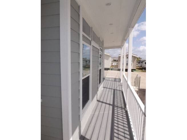 Eagle 15461a exterior home features