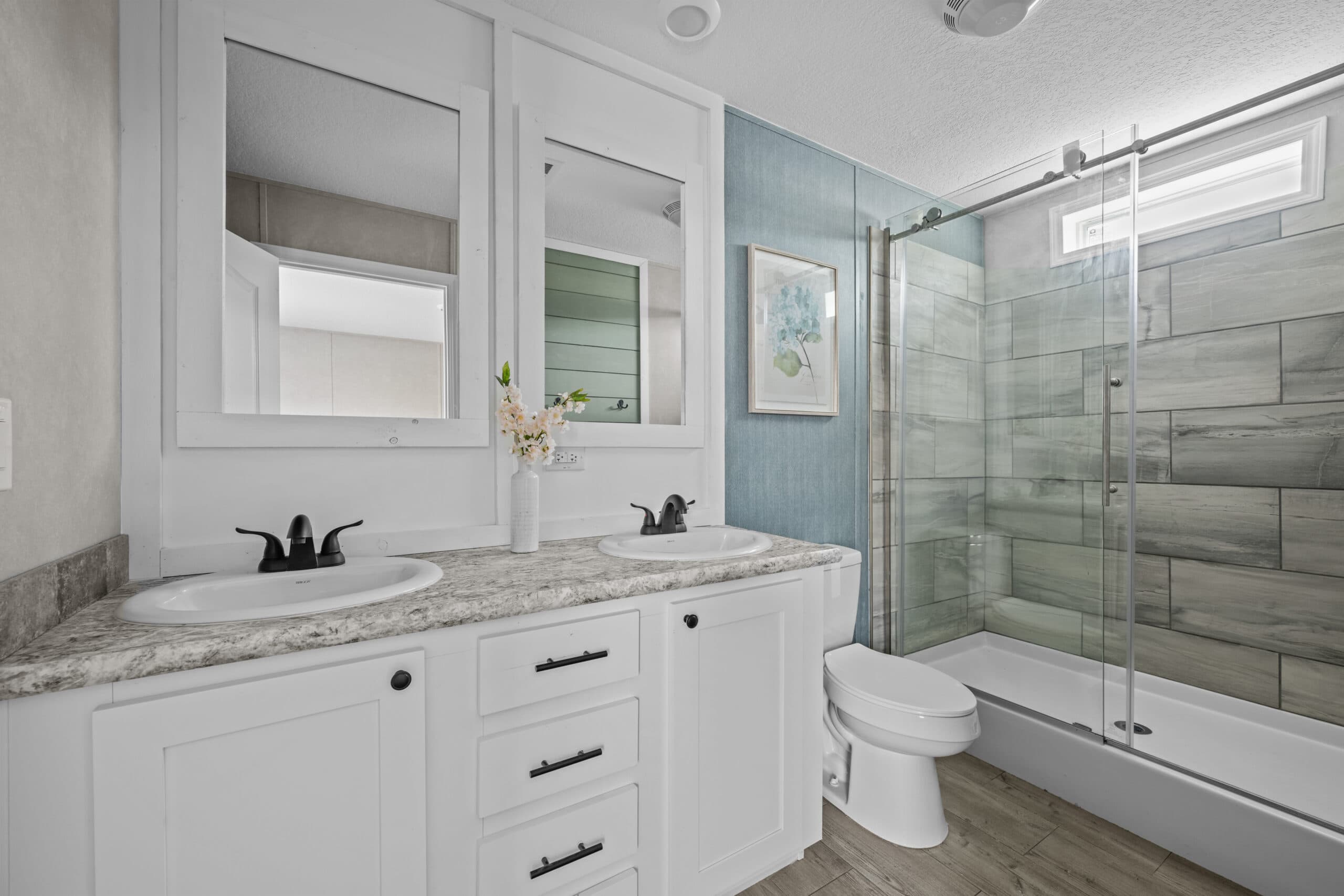 Palm coast bathroom home features