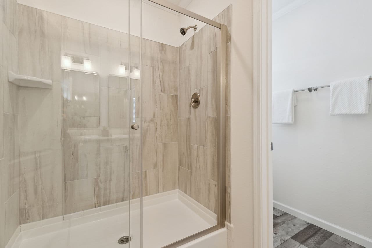 Silver springs 5029 bathroom home features