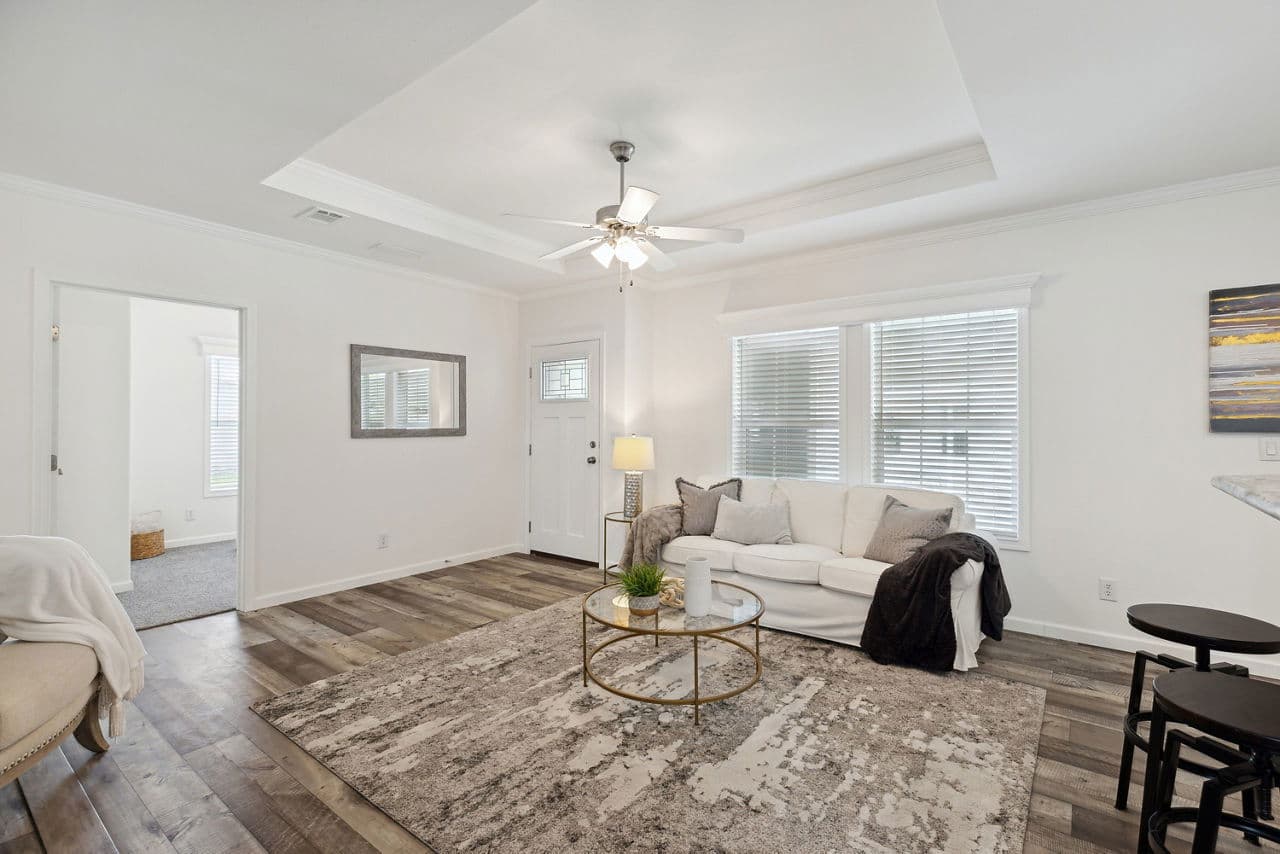 Silver springs 5029 interior home features