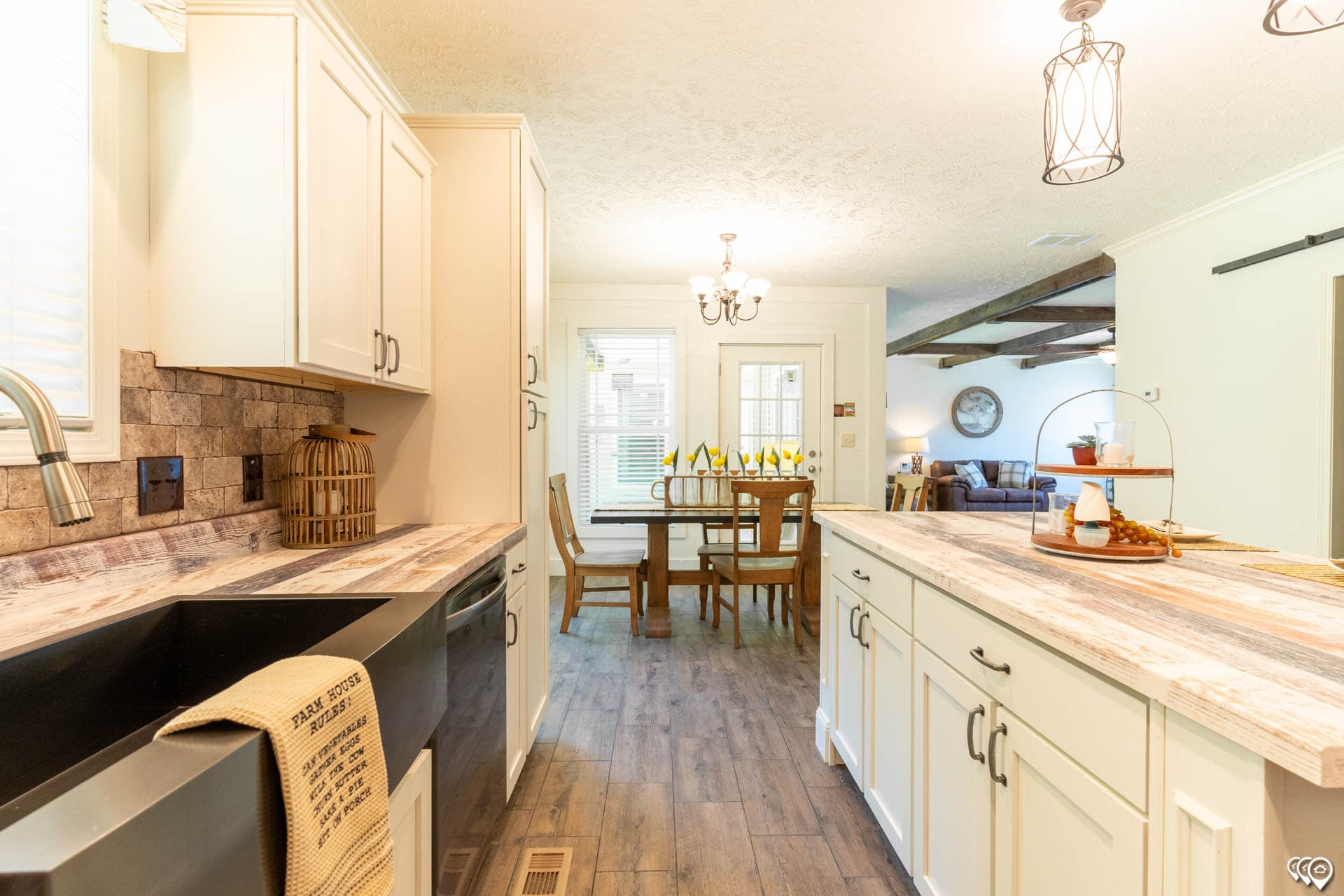 Aimon kitchen home features