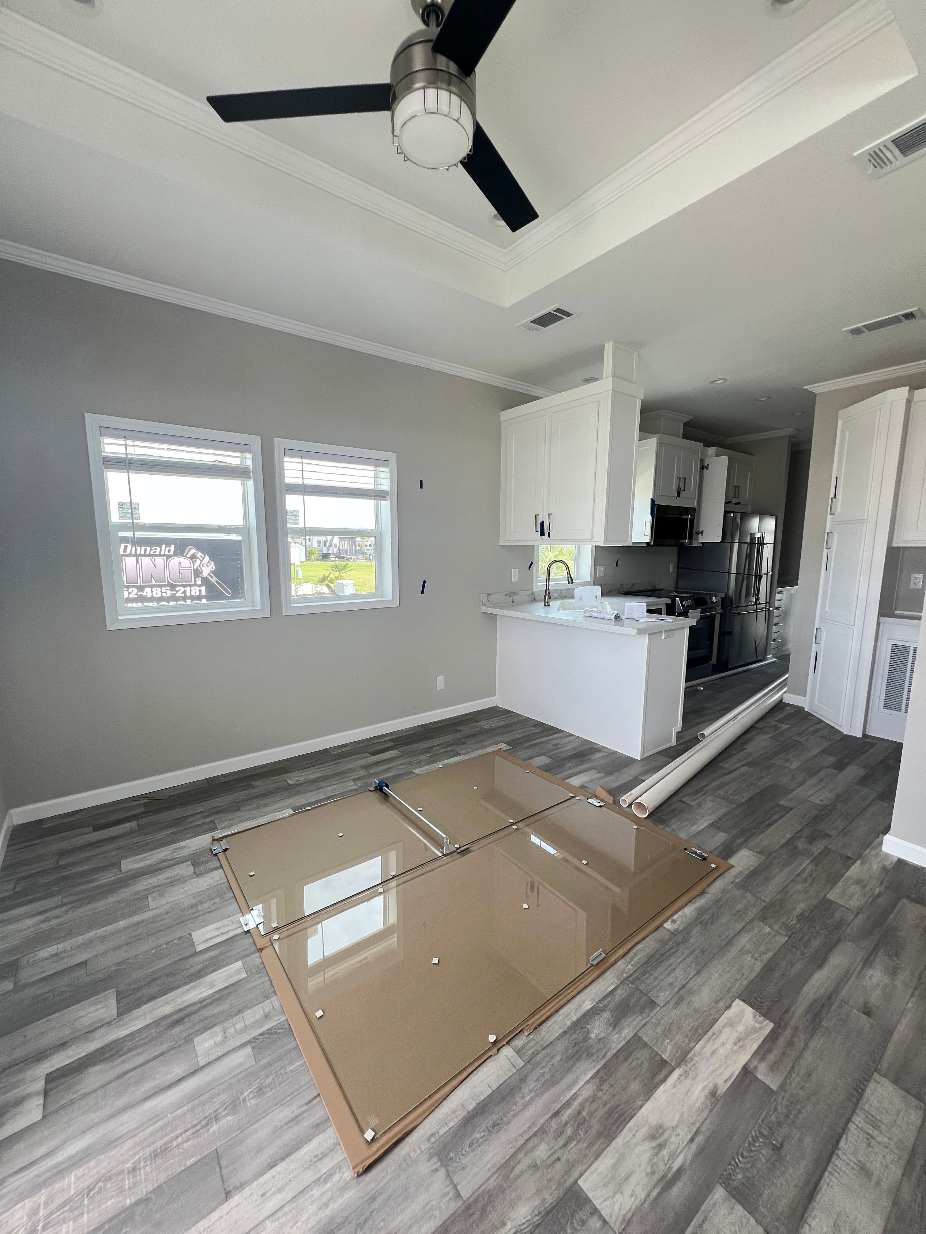 Hawk elite 13381d interior home features