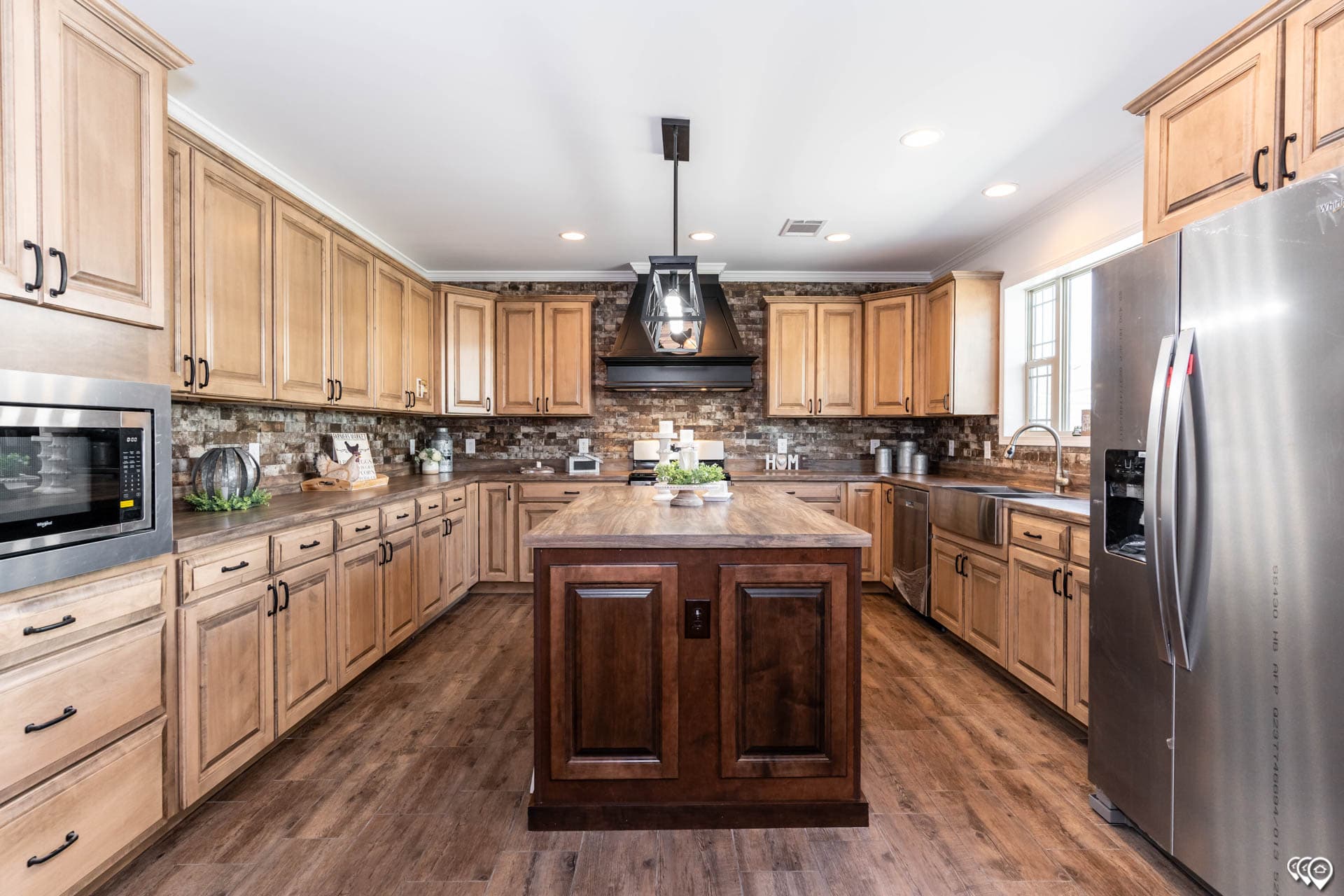 The clarkson kitchen home features