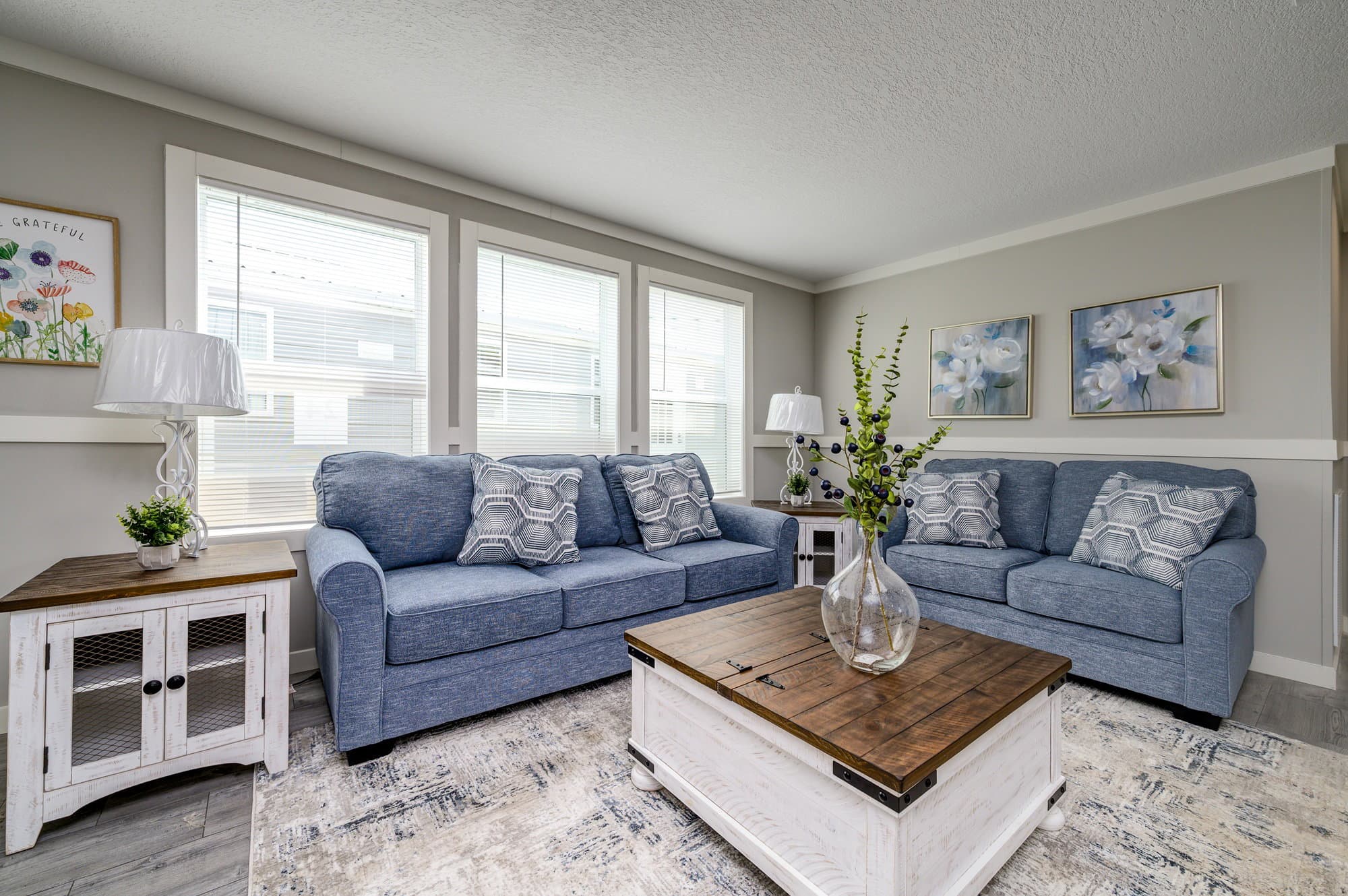 Marco 54 interior home features