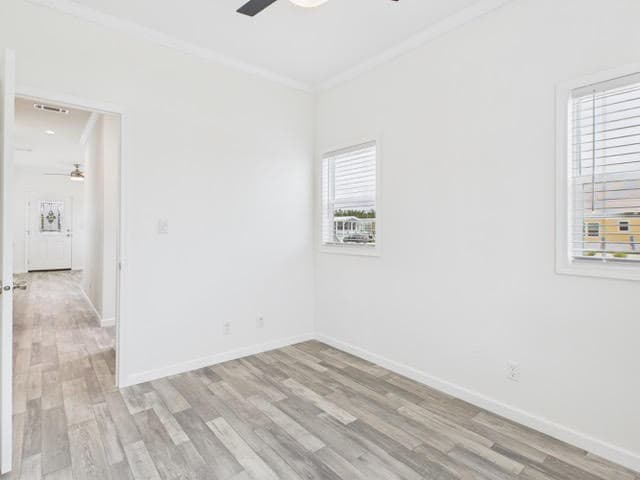 Matilda | ac12401a | hud interior home features