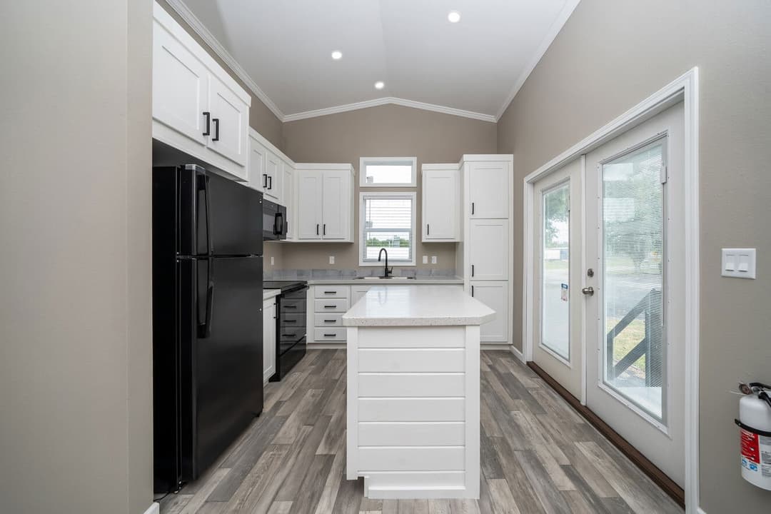 The glacier | 11351g | ansi kitchen home features