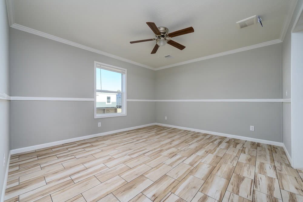 Tater tot bedroom home features