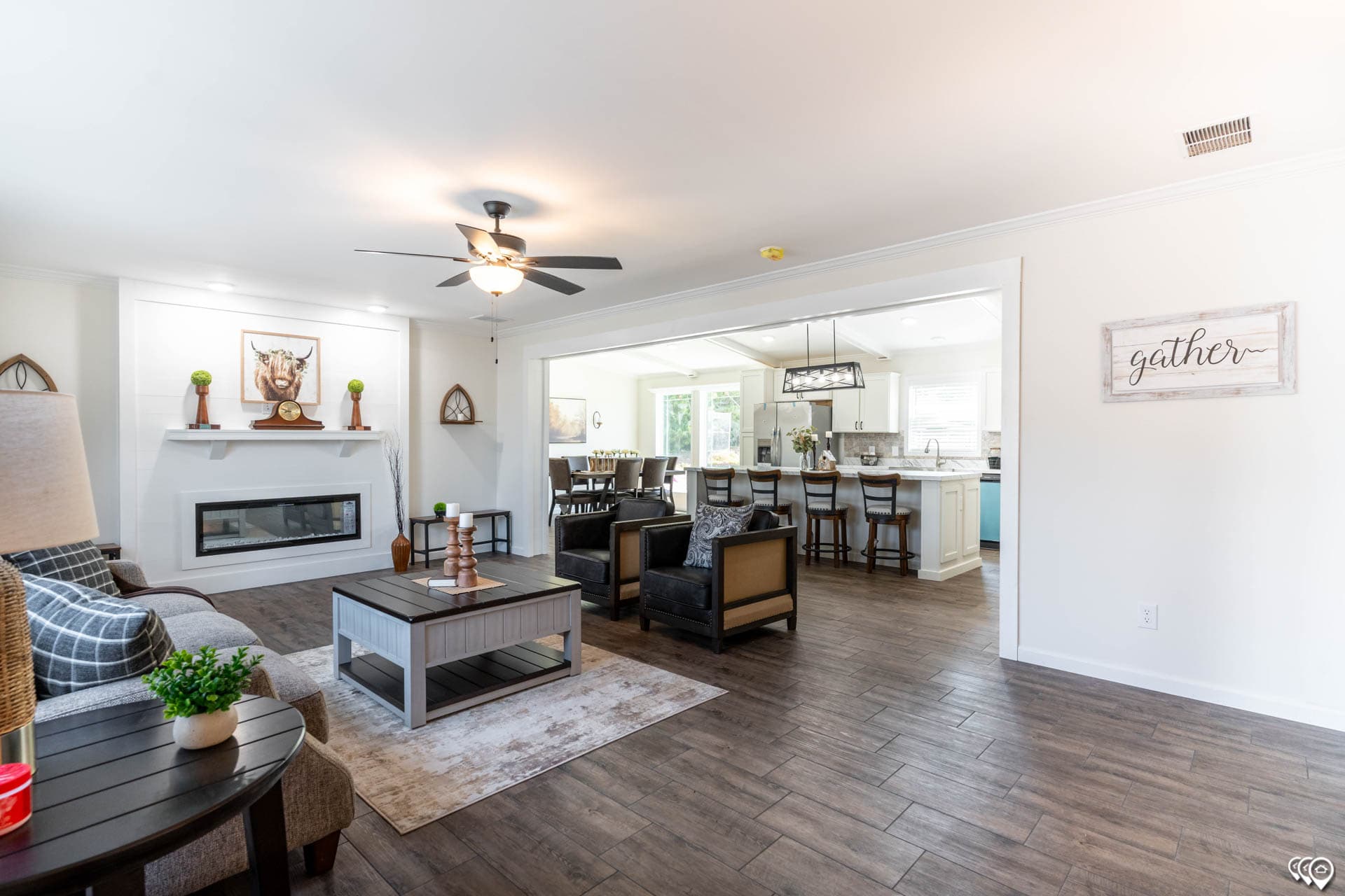 The zemira interior home features