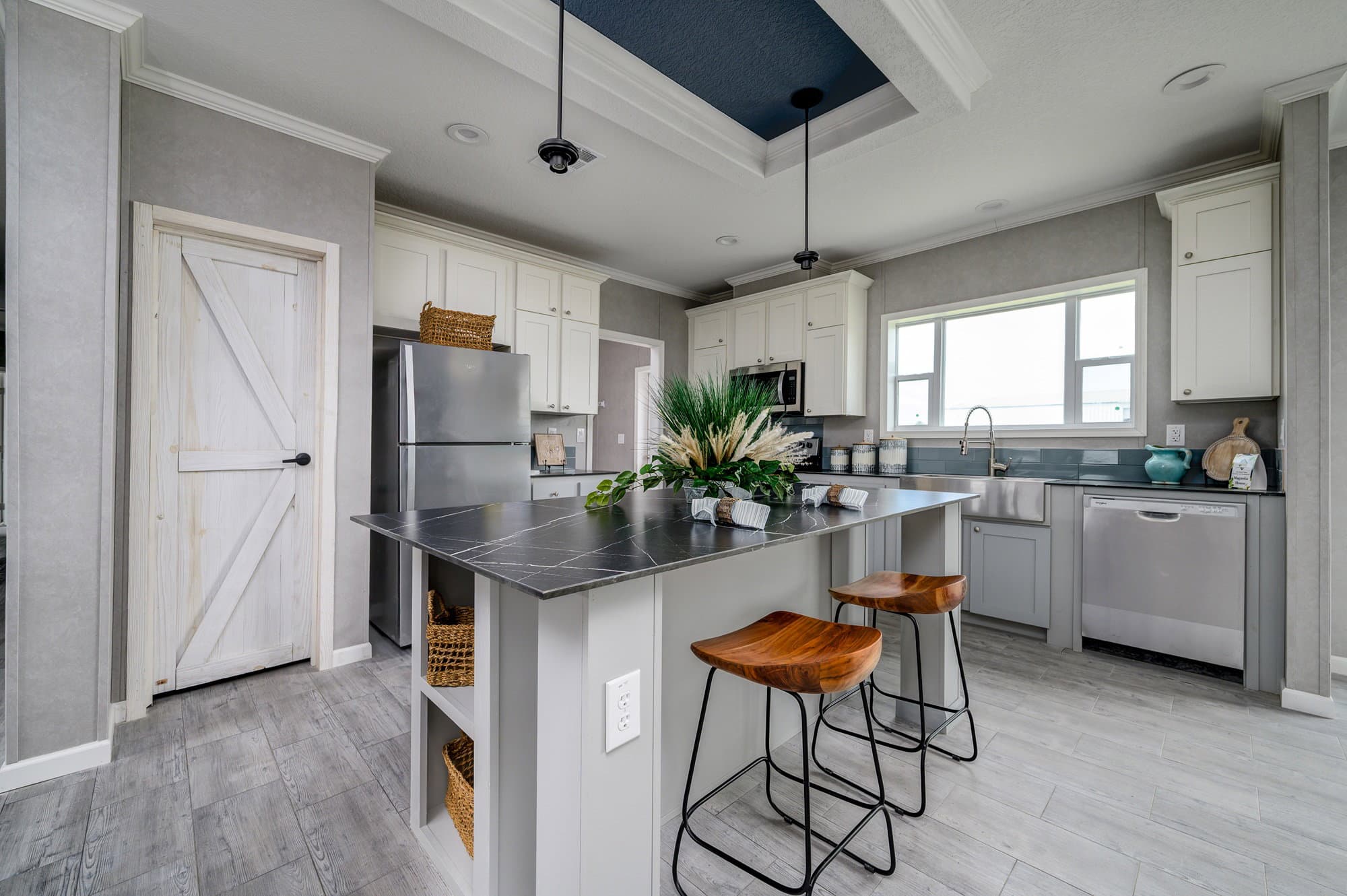 Keaton kitchen home features