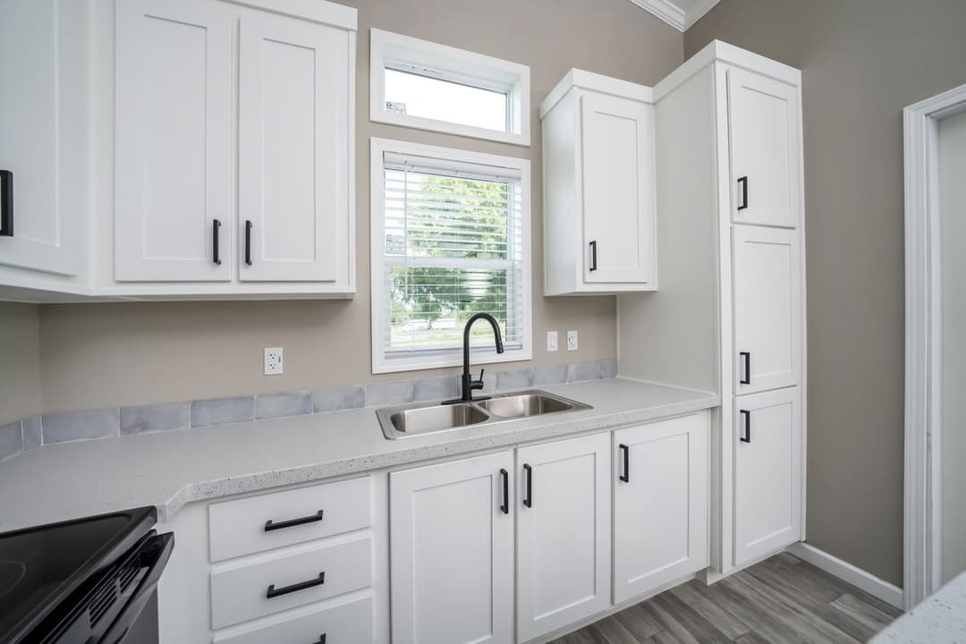 The glacier | 11351g | ansi kitchen home features