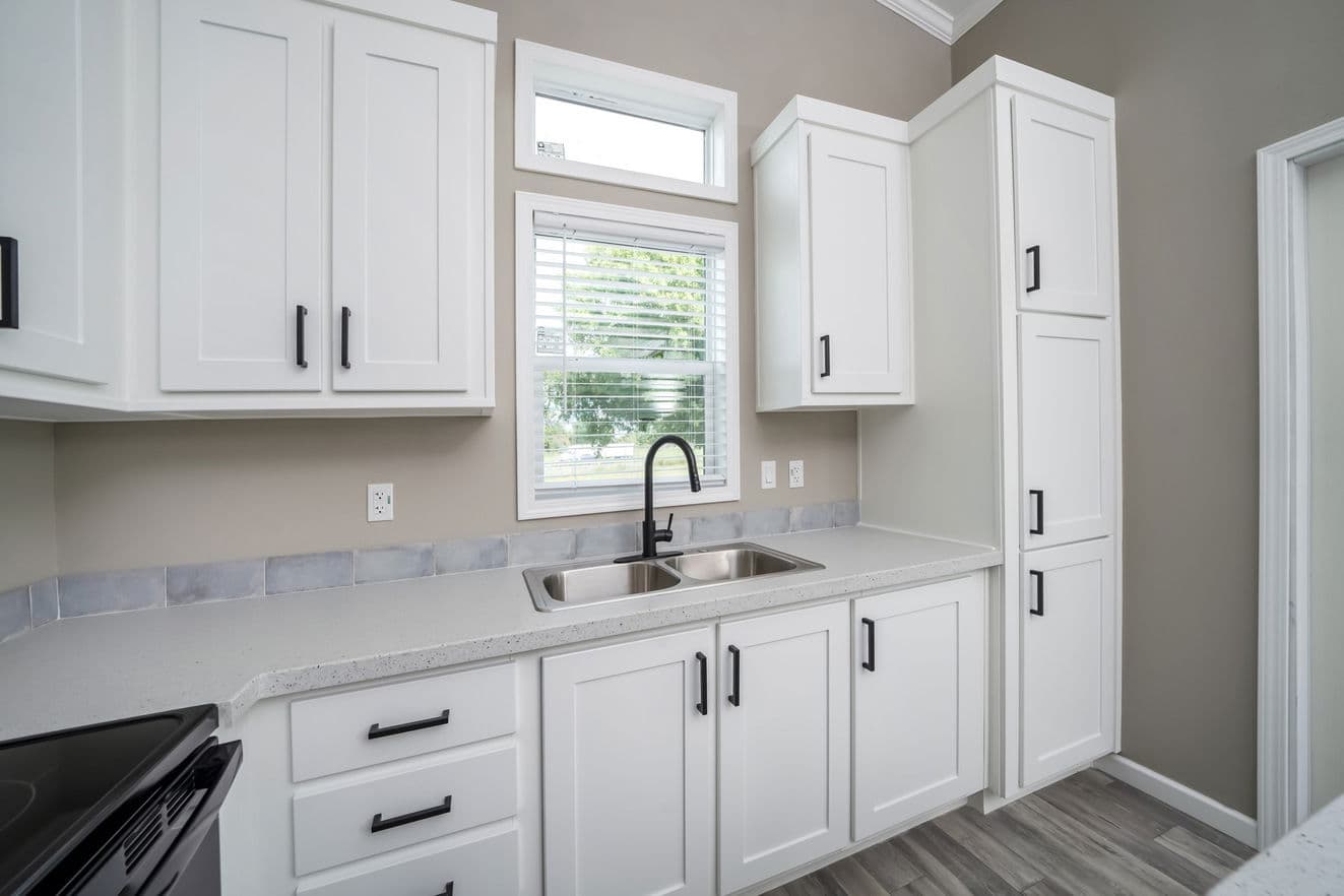 The glacier | 11351g | ansi kitchen home features