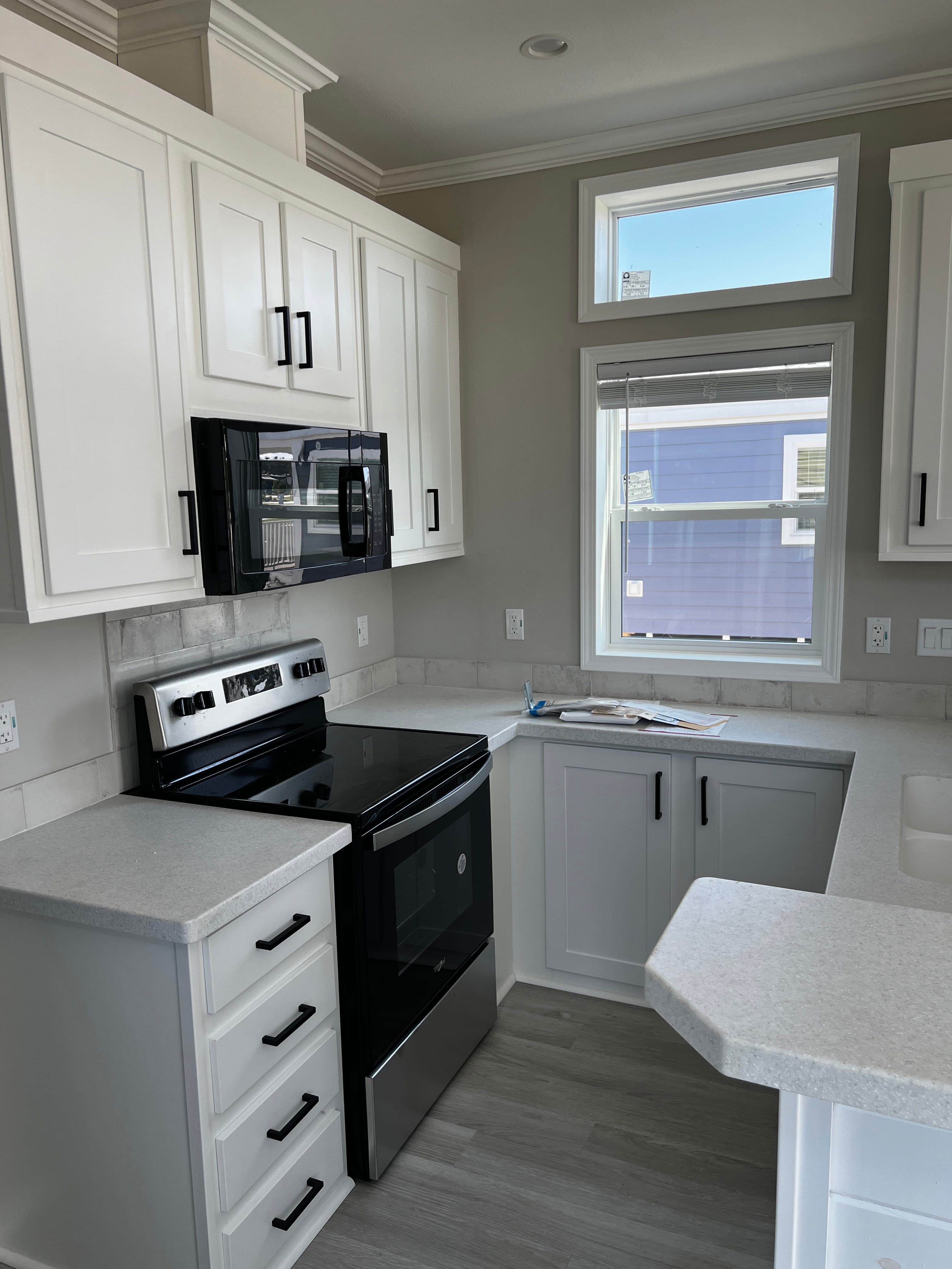 Hawk elite 13381b  home features