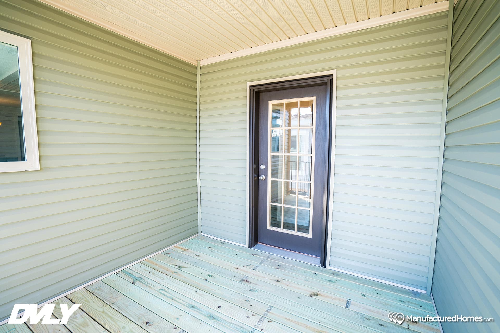 The avonlea exterior home features