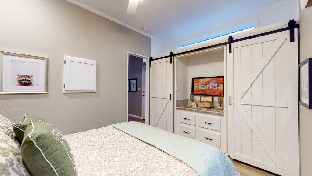 Lake charles two | 13371a | hud bedroom home features