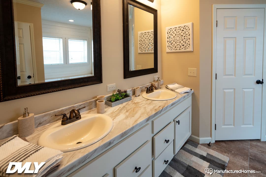 The adriel corner ½ rock fireplace bathroom home features