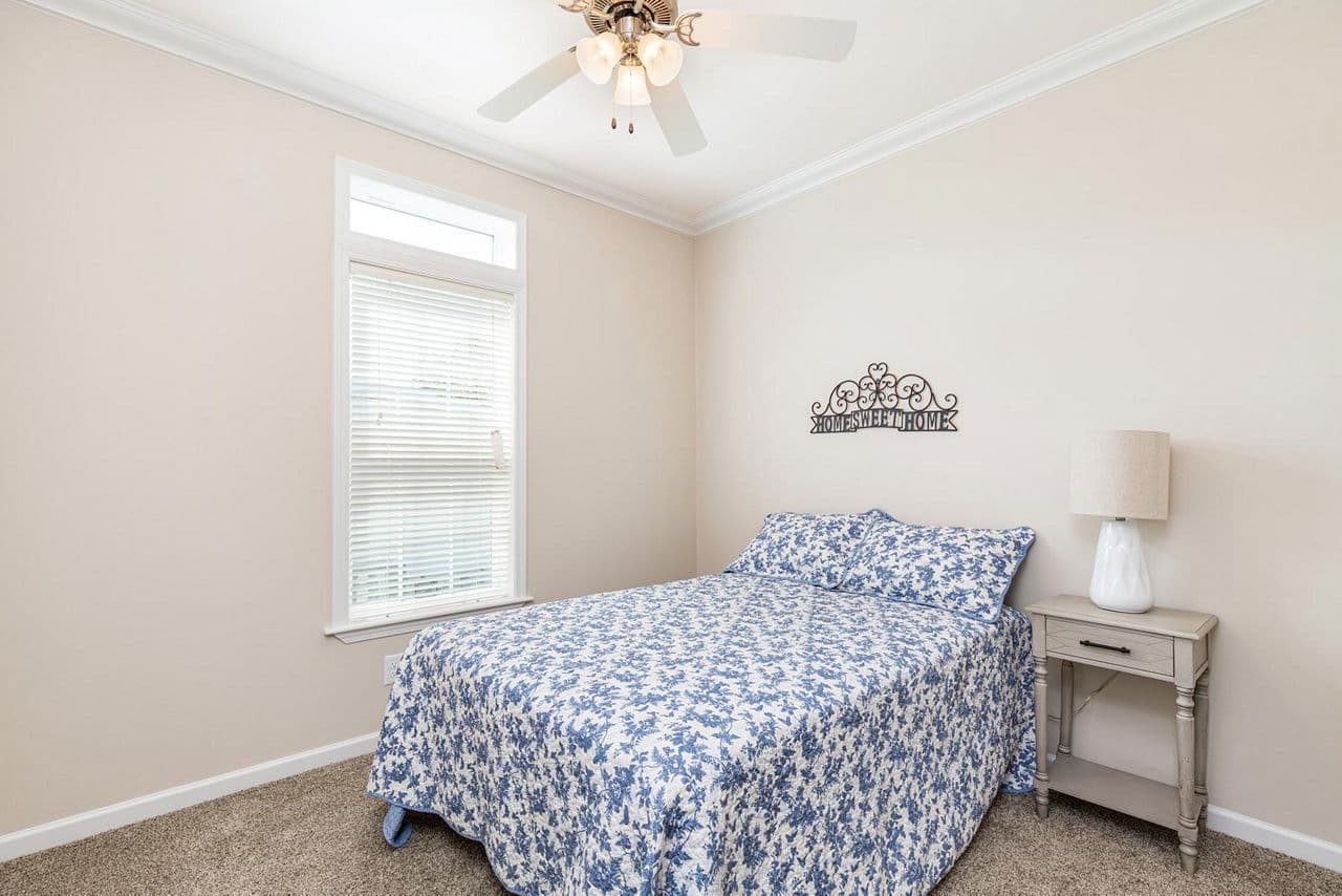 Silver springs 5035 bedroom home features