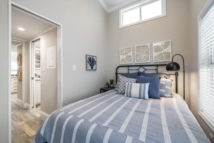 The avalon | 11341a | ansi bedroom home features