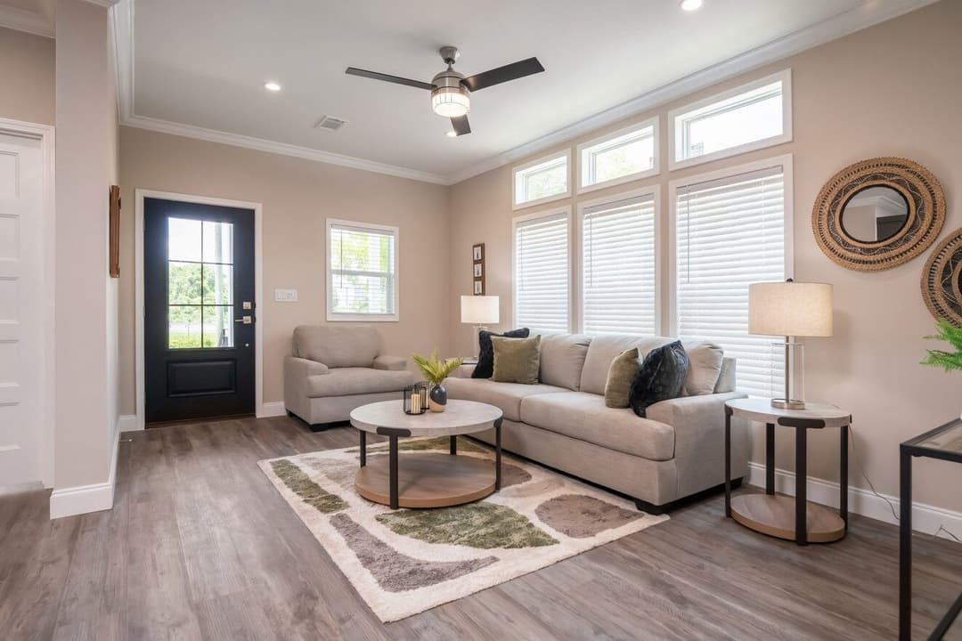 The chariot | 24442a | hud interior home features