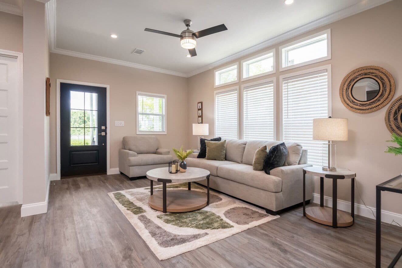 The chariot | 24442a | hud interior home features