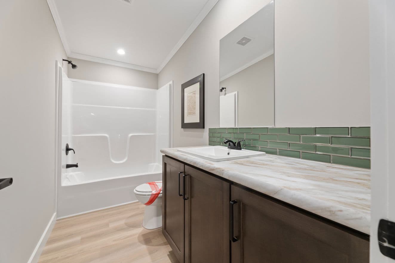 Pelican bay ii 30764b bathroom home features