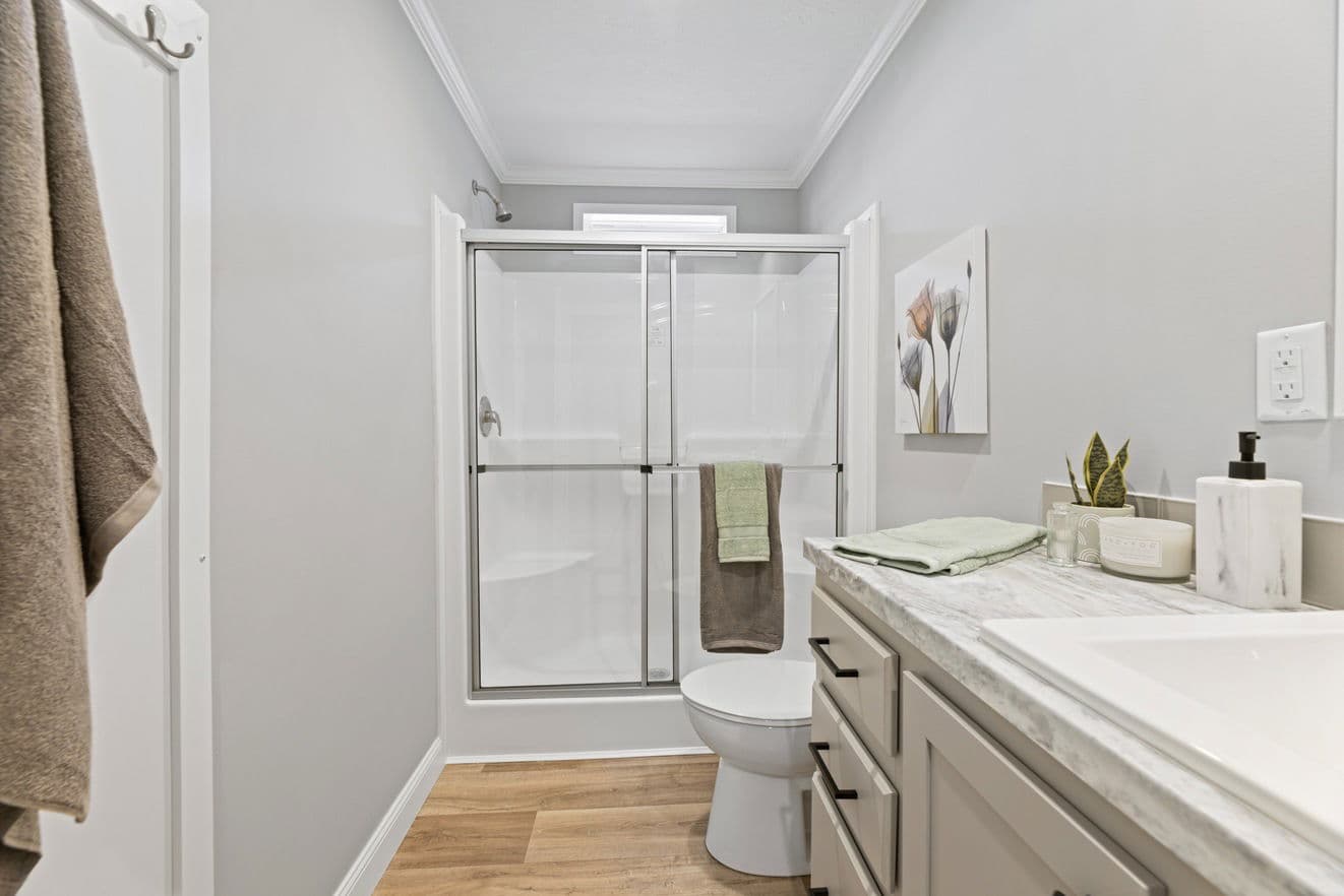 Roanoke duplex bathroom home features