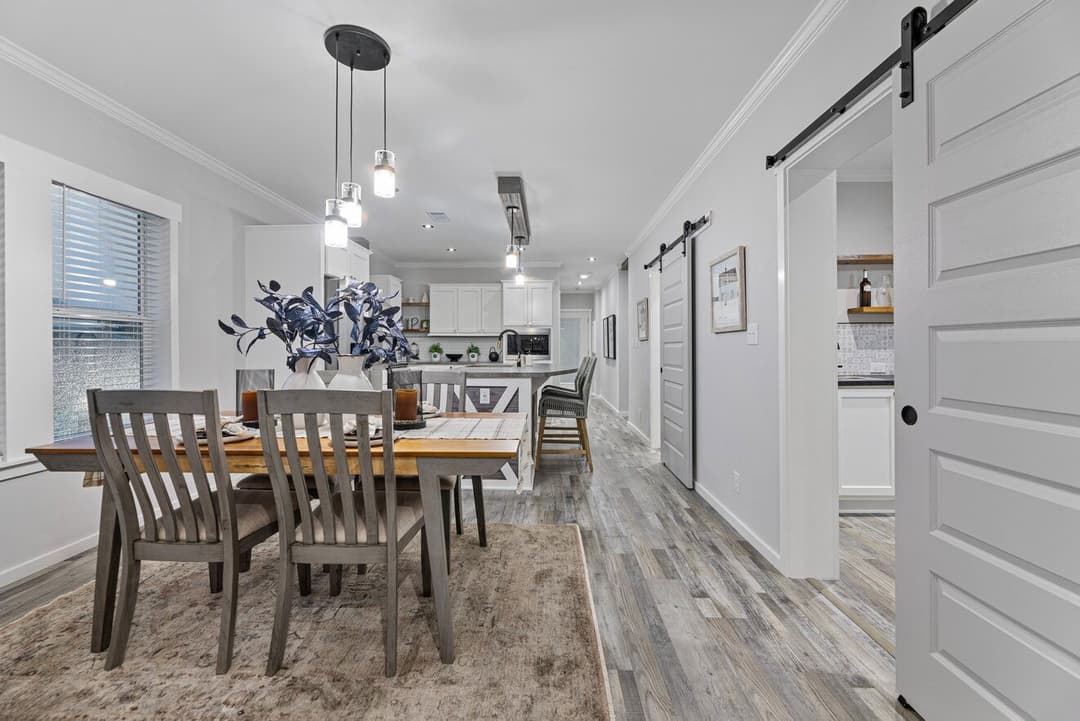 The davan | 28683a | hud interior home features