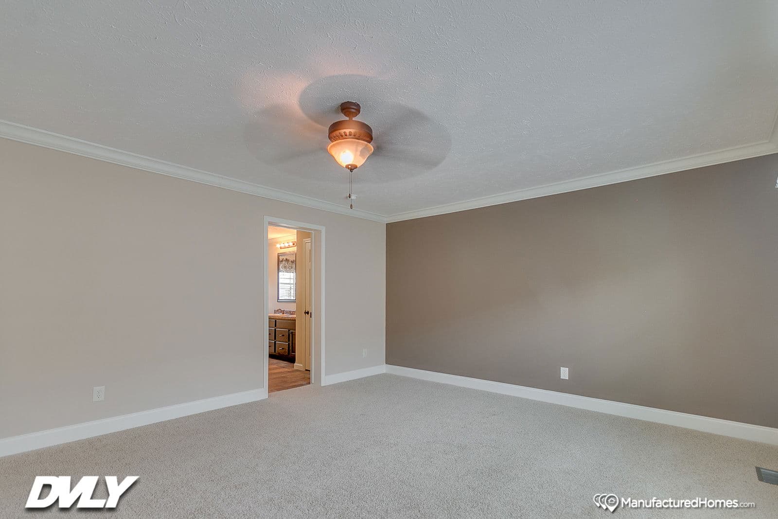 Brooks pointe bedroom home features